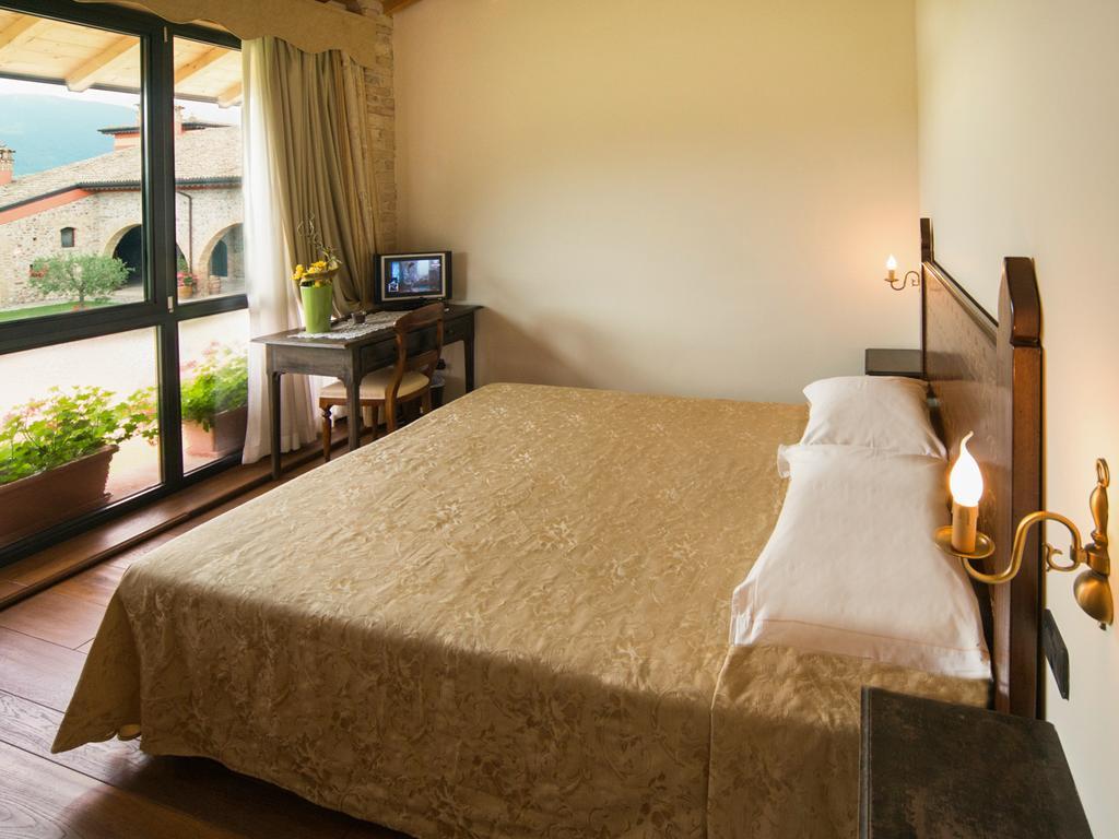 Tenuta La Presa คาปริโน เวโรเนเซ ภายนอก รูปภาพ